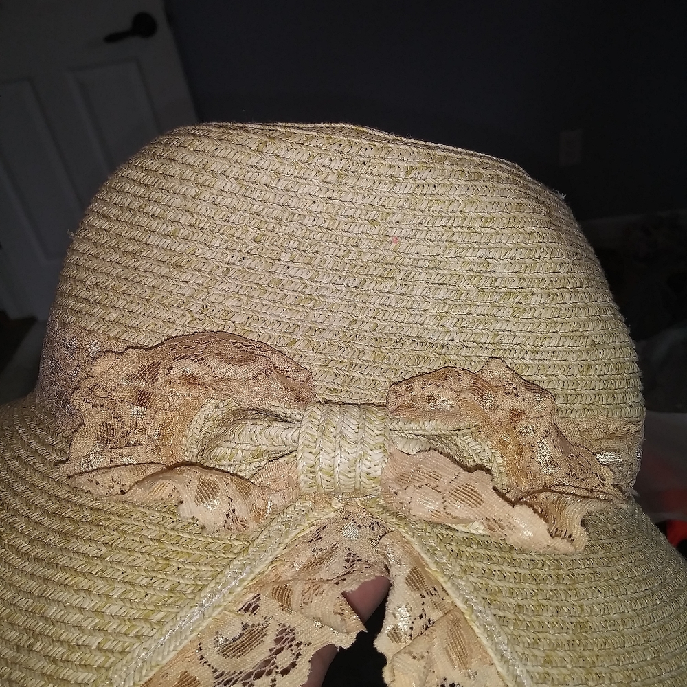 Sun hat - Picture 2 of 2